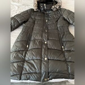 Liz Claiborne Green Puffer Coat with Faux Fur Hood